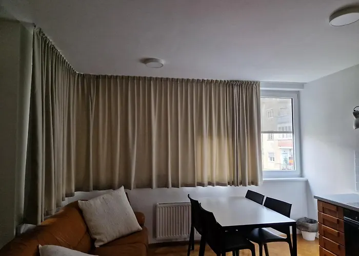 Heart Of With Free Parking Apartamento *